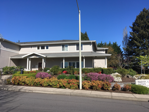 Meadowlark Apartments in Oregon City, OR - Building Photo - Building Photo