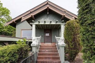 2500 Dean Ave in Bellingham, WA - Building Photo