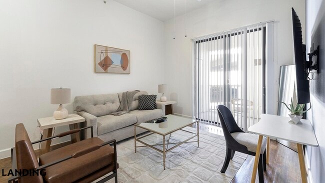 5275 Town and Country Blvd