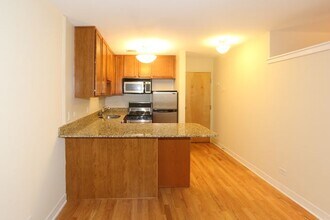 628 W Wrightwood Ave in Chicago, IL - Building Photo - Building Photo