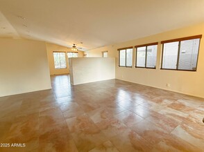 9263 E Monterey Ave in Mesa, AZ - Building Photo - Building Photo
