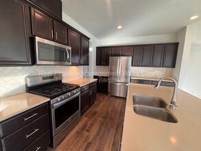 837 Salem Pointe Pl in Apex, NC - Building Photo - Building Photo