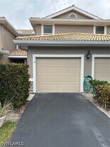 306 Emerald Bay Cir in Naples, FL - Building Photo