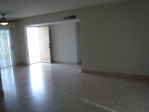 73820 Larrea St, Unit H in Palm Desert, CA - Building Photo - Building Photo