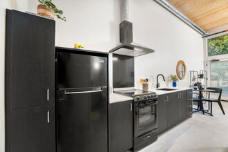 Kind Downtown in Sacramento, CA - Building Photo - Building Photo