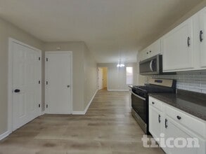 4250 Donna Way in Stonecrest, GA - Building Photo - Building Photo