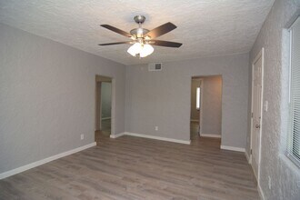 5761 E 28th St in Tucson, AZ - Building Photo - Building Photo