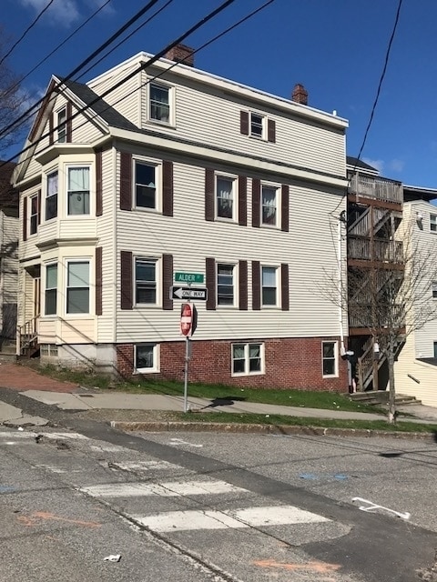 10 Alder St in Portland, ME - Foto de edificio