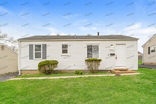 2007 Huntington Ave in Overland, MO - Building Photo