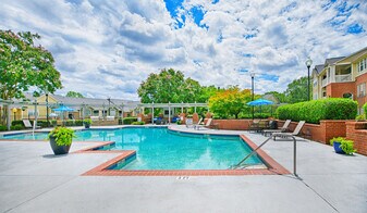 Braxton at Woods Lake in Greenville, SC - Building Photo