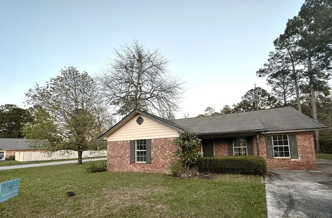 730 Dover Ln in Hinesville, GA - Building Photo - Building Photo