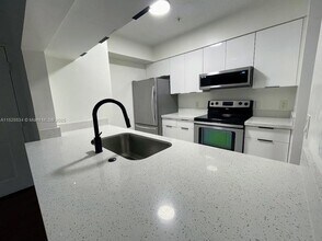 12124 St.Andrews Pl in Miramar, FL - Building Photo - Building Photo