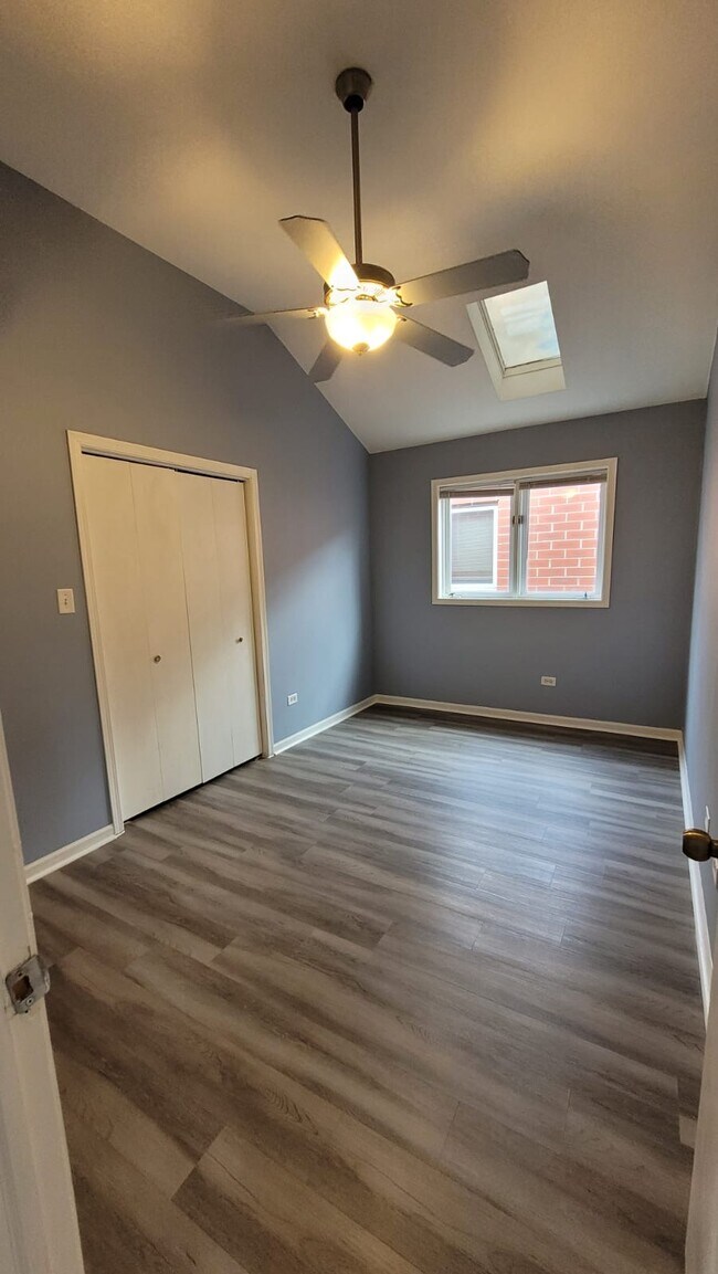 2719 W Polk St, Unit 3 in Chicago, IL - Building Photo - Building Photo