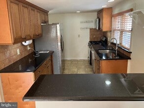 118 W Lehman Ave in Hatboro, PA - Building Photo - Building Photo