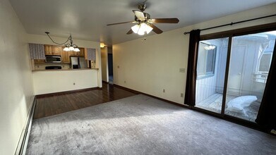 1630 Eastridge Dr in Anchorage, AK - Building Photo - Building Photo