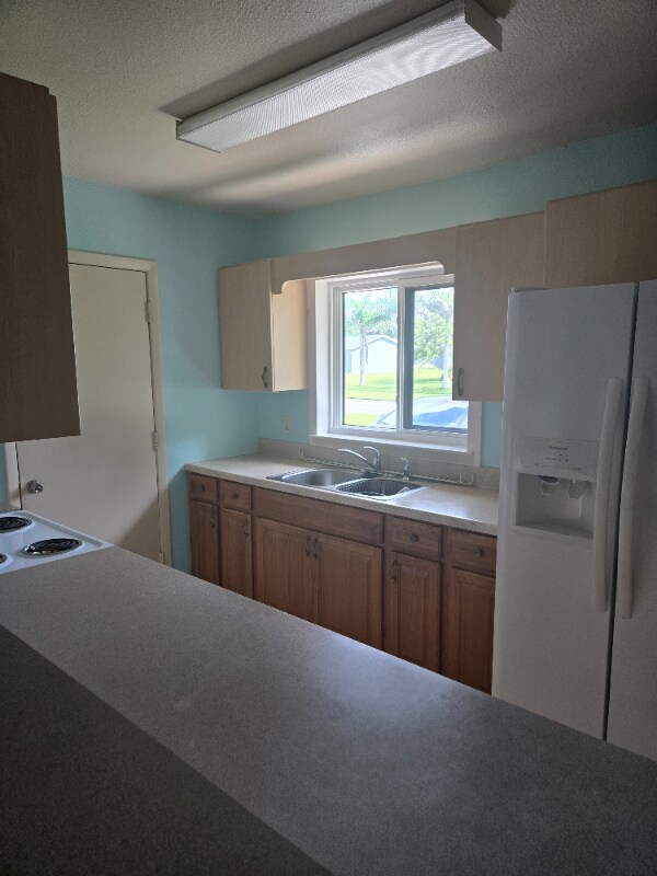 6833 Myrtlewood Rd in North Port, FL - Building Photo - Building Photo