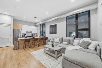 6044 N Winthrop Ave in Chicago, IL - Foto de edificio - Building Photo