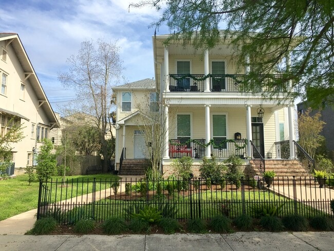 property at 6425 W End Blvd