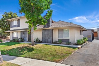 Mandarian Gardens in Yorba Linda, CA - Building Photo - Primary Photo