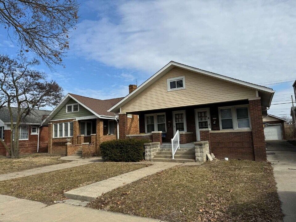 1614 S 4th St in Springfield, IL - Building Photo