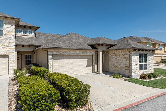 Star Ranch Townhomes in Hutto, TX - Foto de edificio - Building Photo