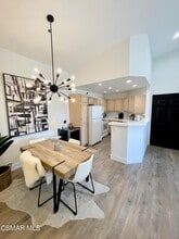 675 Oak Run Trail in Oak Park, CA - Building Photo - Building Photo