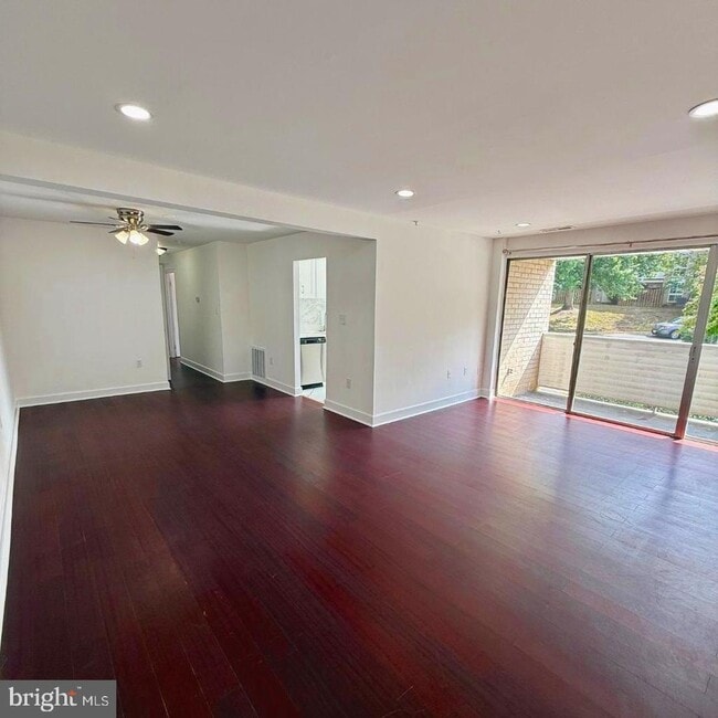 5606 Bismach Dr in Alexandria, VA - Building Photo - Building Photo