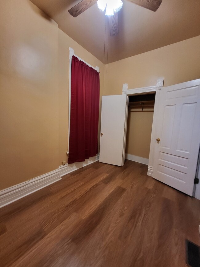 7624 S Normal Ave, Unit 1st Floor in Chicago, IL - Building Photo - Building Photo
