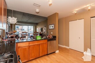 845 N Kingsbury St-Unit -414 in Chicago, IL - Building Photo - Building Photo