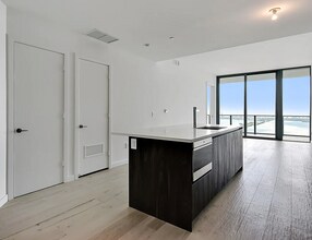 480 NE 31st St, Unit 4905 in Miami, FL - Building Photo - Building Photo