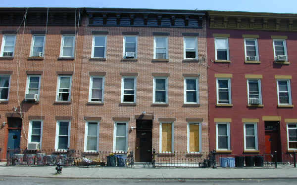 743 Park Ave in Brooklyn, NY - Building Photo