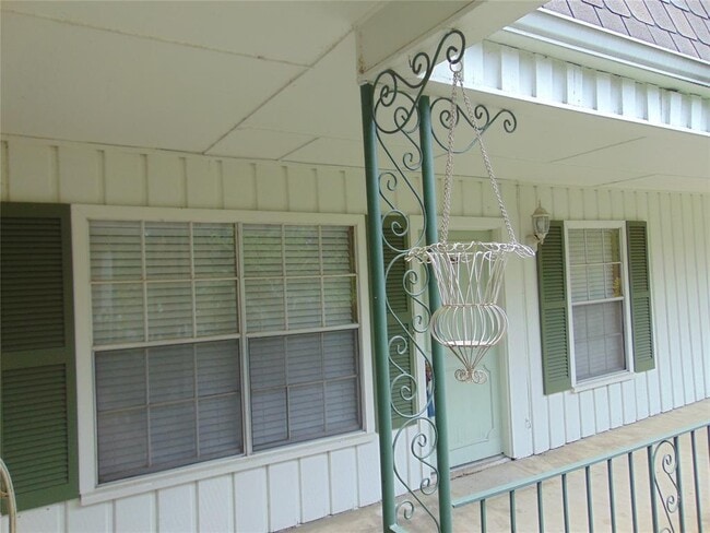property at 2516 Enfield Rd
