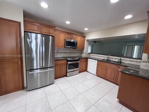 8000 SW 138th Ct in Miami, FL - Building Photo - Building Photo