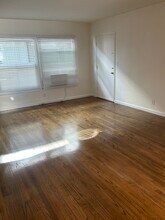 5931 Buffalo Ave, Unit 5931 in Van Nuys, CA - Building Photo - Building Photo
