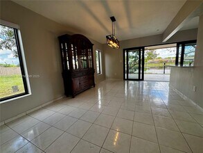 12365 SW 119th Terrace in Miami, FL - Building Photo - Building Photo