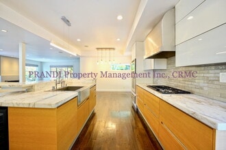 10 Idalia Ct in San Anselmo, CA - Building Photo - Building Photo