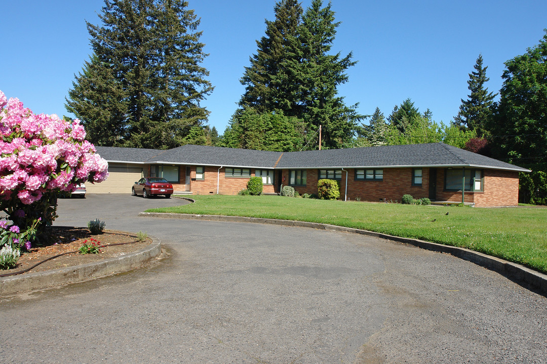 Pioneer Plaza Apartments in Portland, OR - Building Photo