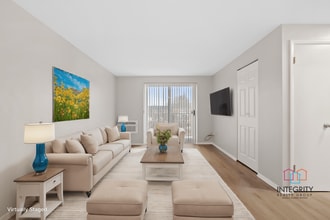 Clifton Park & Clifton House in Cleveland, OH - Foto de edificio - Building Photo