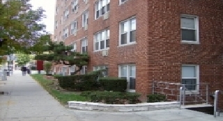 Fontainbleau Towers in Brooklyn, NY - Building Photo - Building Photo