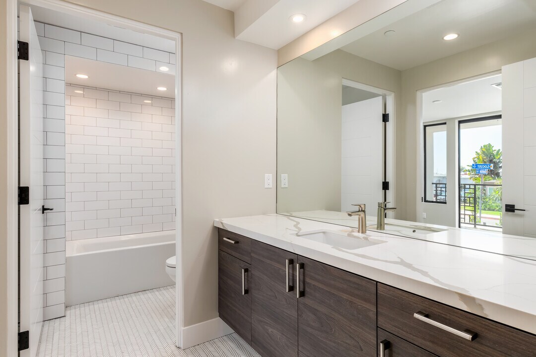 Bayview Townhomes at Point Loma in San Diego, CA - Building Photo