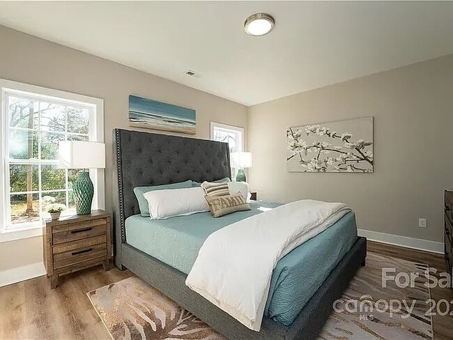 301 S Cloudman St in Charlotte, NC - Foto de edificio - Building Photo