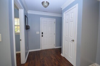 224 Palmdale Ct in Holly Springs, NC - Building Photo - Building Photo