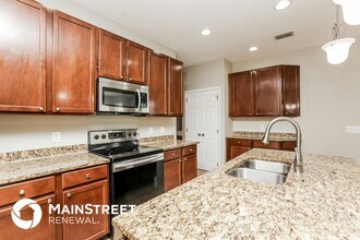 1821 Candlenut Cir in Apopka, FL - Building Photo - Building Photo