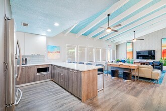 Enclave at Sabal Pointe Apartments in St. Petersburg, FL - Building Photo - Building Photo