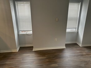 50 E Washington Ln, Unit 3rd floor in Philadelphia, PA - Building Photo - Building Photo