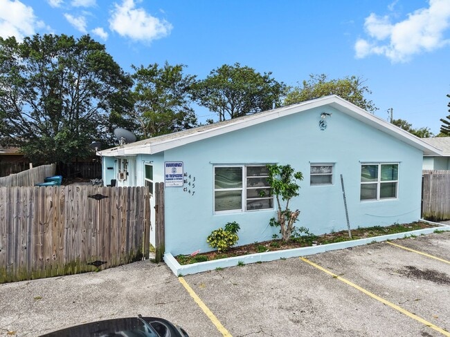 property at 143 W 28th St