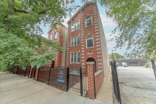 1423 W Cortez St, Unit #1 Apartments