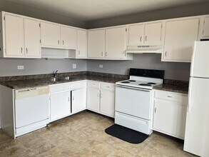 535 Brookside Dr in Westmont, IL - Building Photo - Building Photo