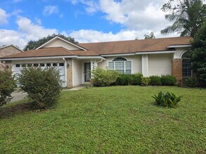 2169 Saint Martins Dr W in Jacksonville, FL - Building Photo - Building Photo