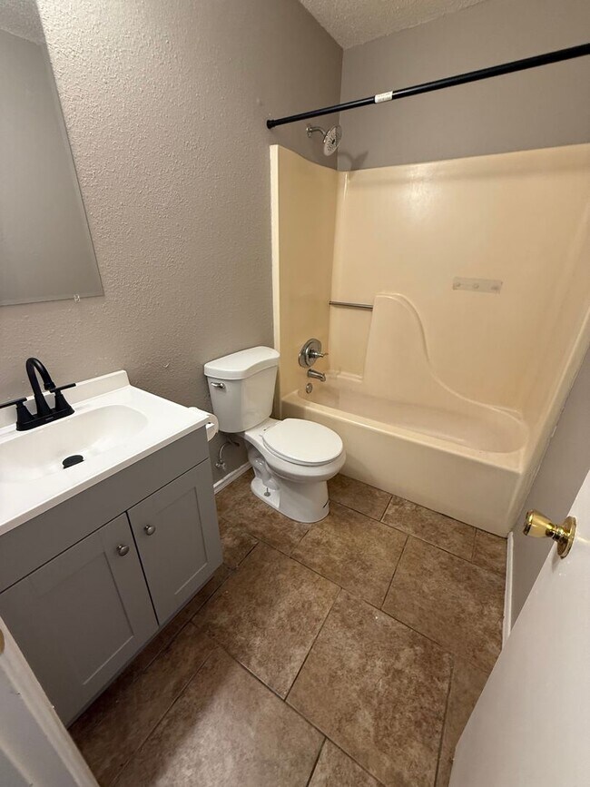 property at 3910 James Ct